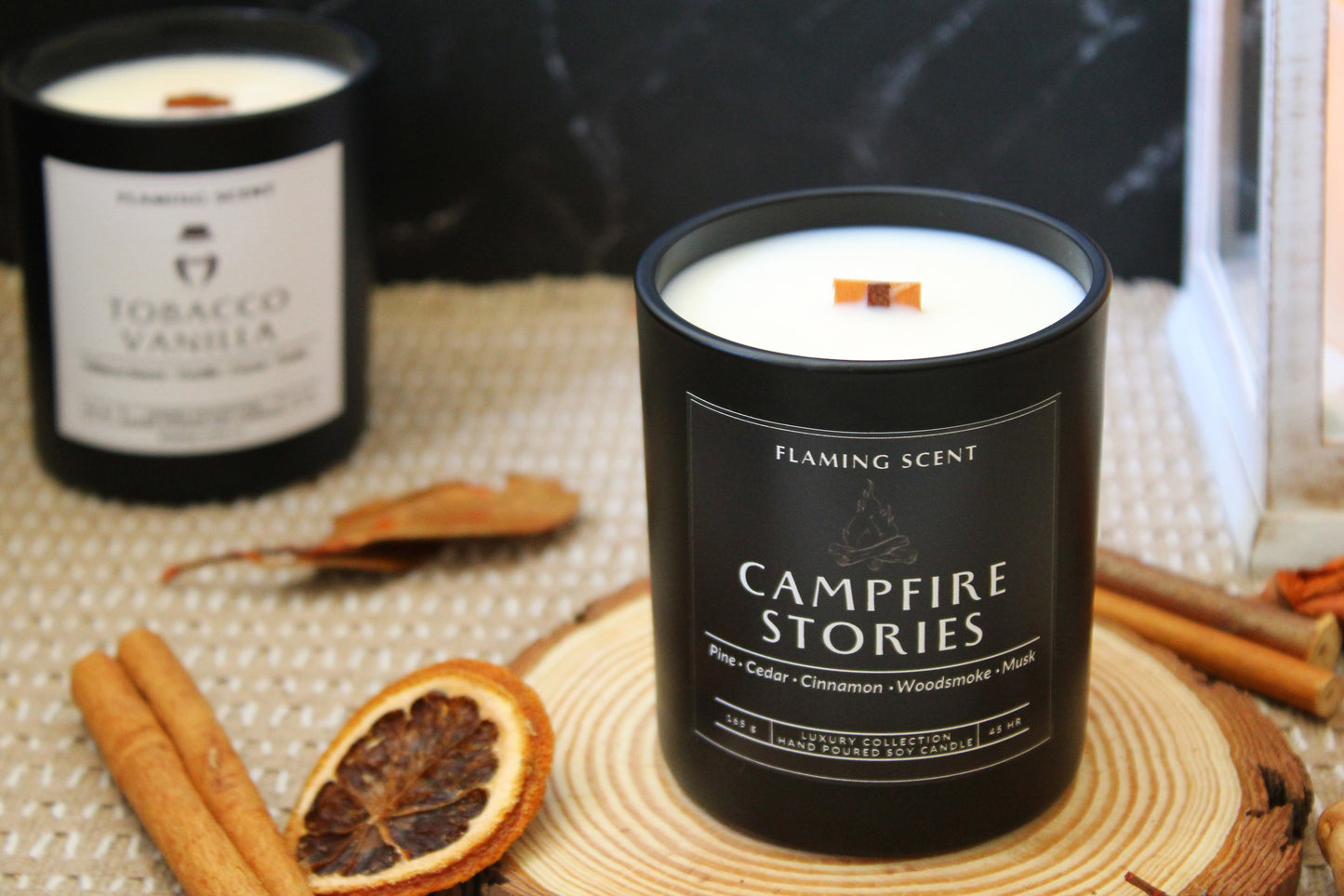 Lumânare parfumată - CAMPFIRE STORIES. 165g